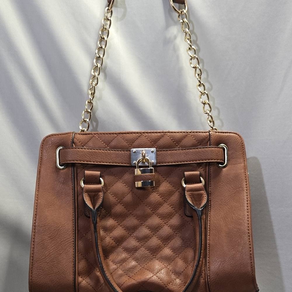 Womens GYC Brown Quilted Chain Strap BAG by Dasein